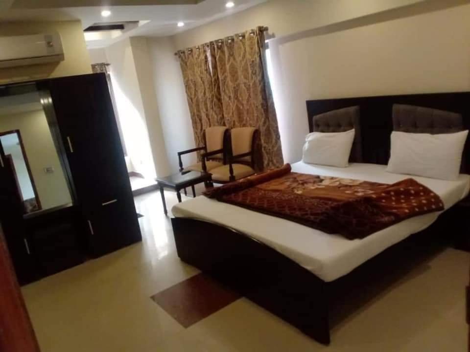 Pak Hotel Ісламабад Екстер'єр фото